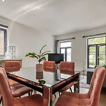 Luxurious Spacious Apartment 2Br 2Ba