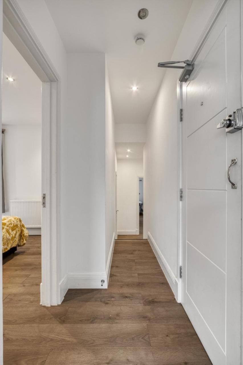 Luxurious Spacious 2br 2ba London