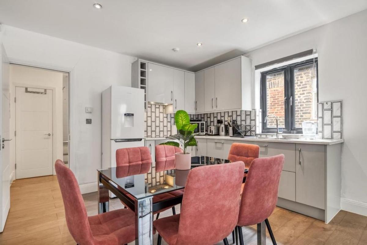Luxurious Spacious 2br 2ba