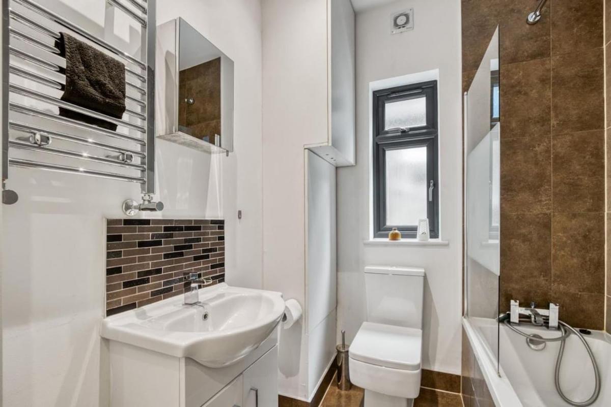 Luxurious Spacious 2br 2ba Apartment *